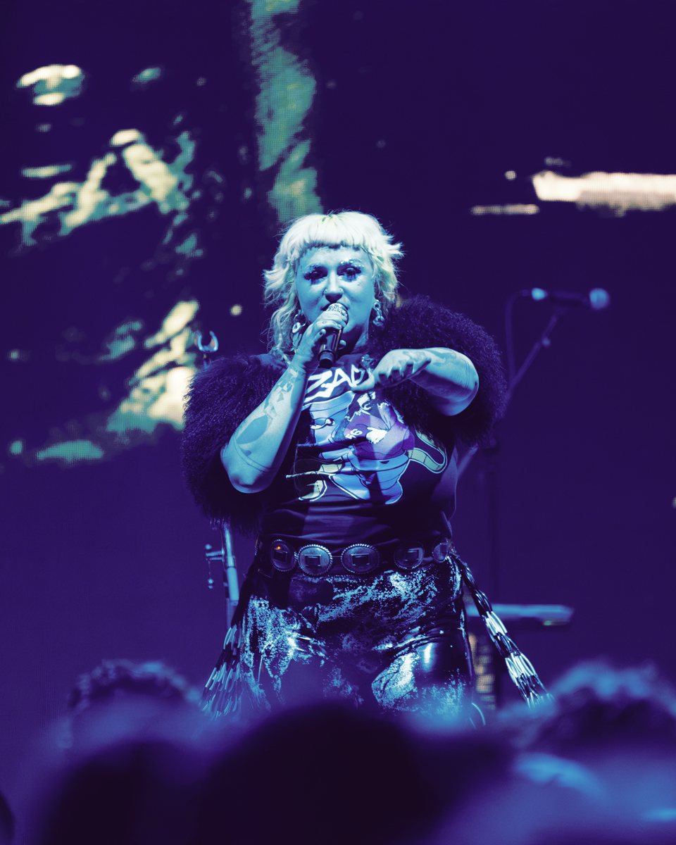 Hiatus Kaiyote at the Forum, frame 46