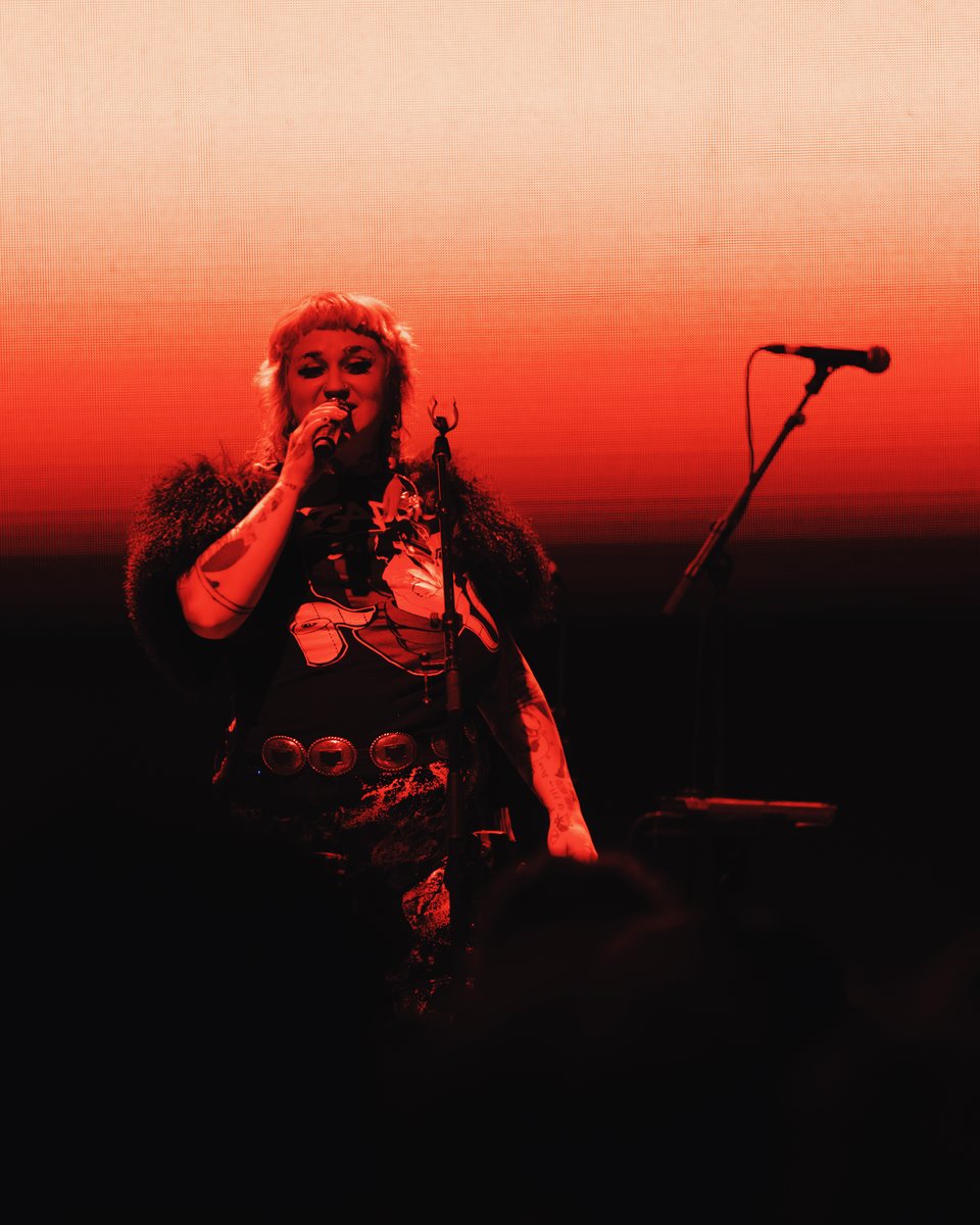 Hiatus Kaiyote at the Forum, frame 39