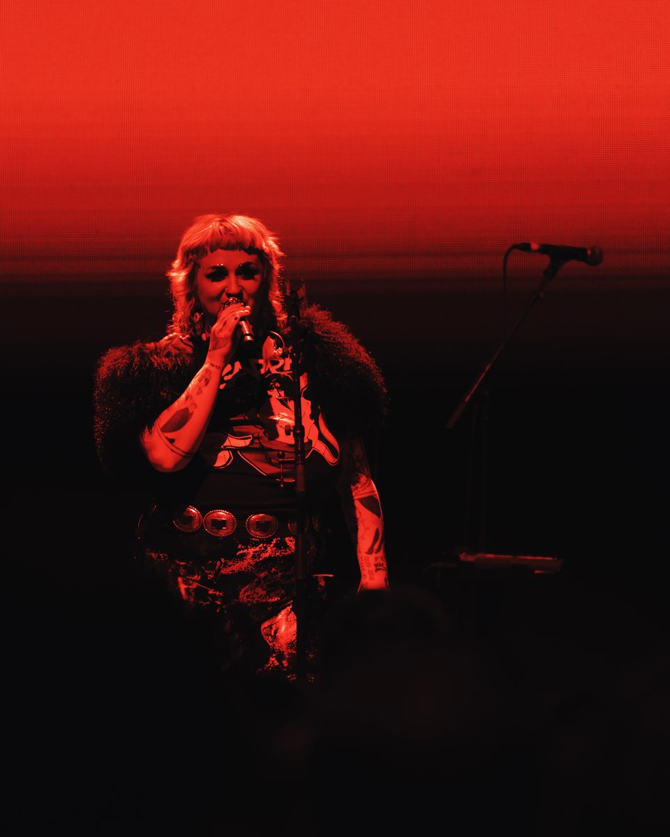 Hiatus Kaiyote at the Forum, frame 38