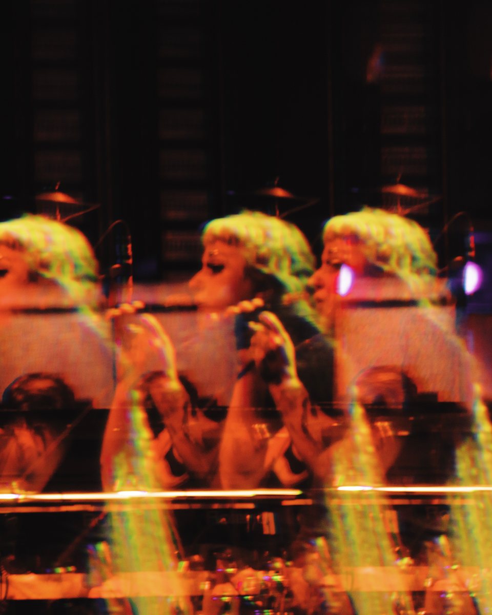 Hiatus Kaiyote at the Forum, frame 34