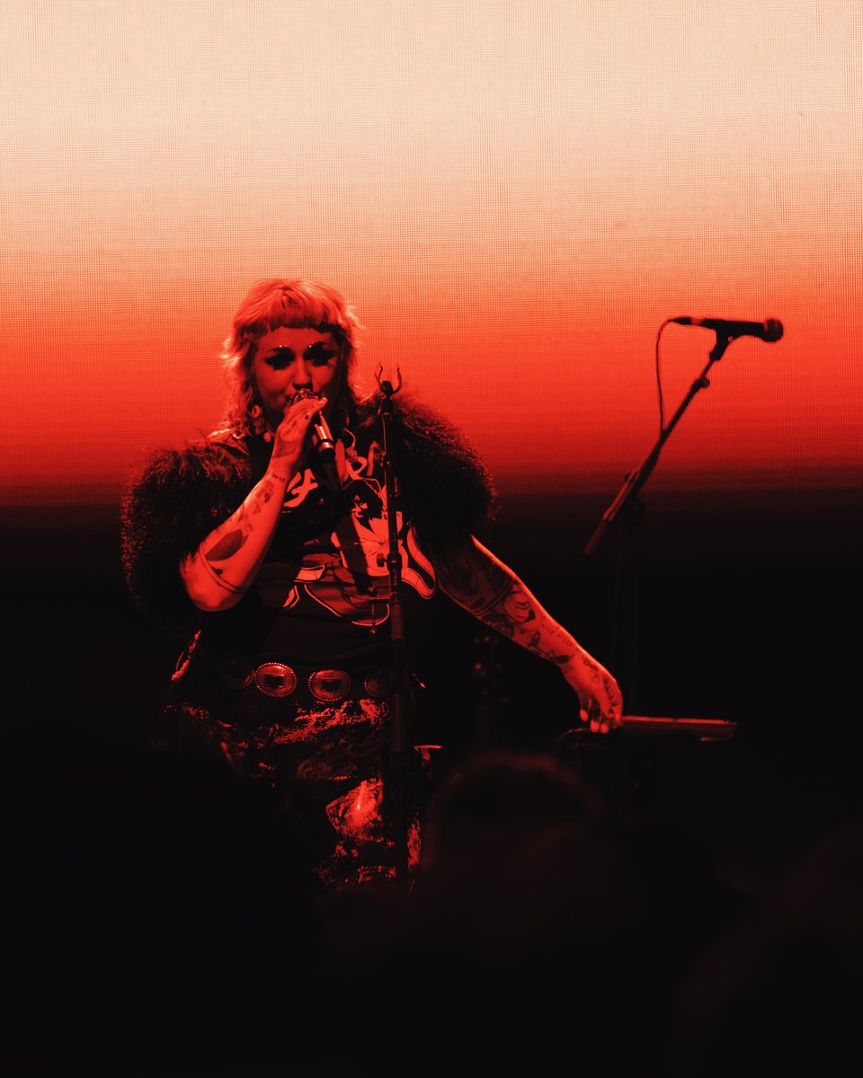 Hiatus Kaiyote at the Forum, frame 37